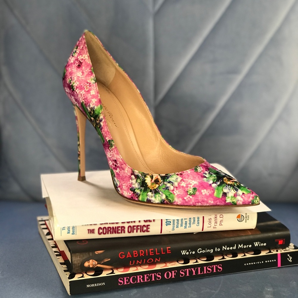 Gianvito Rossi x Mary Katrantzou Lisa court pump